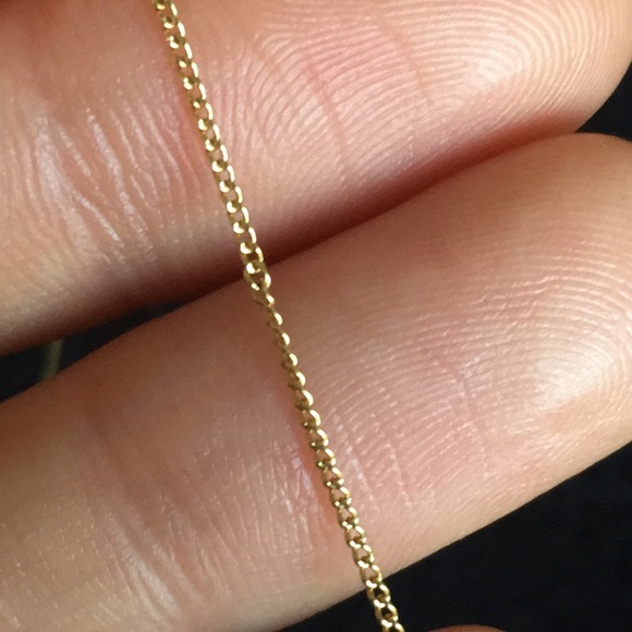 Two Delicate and Dainty Vintage Gold Tone Necklaces - Picture 15 of 16